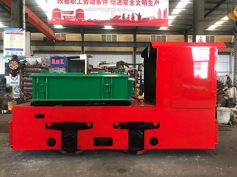 鋰電池電機(jī)車(chē)