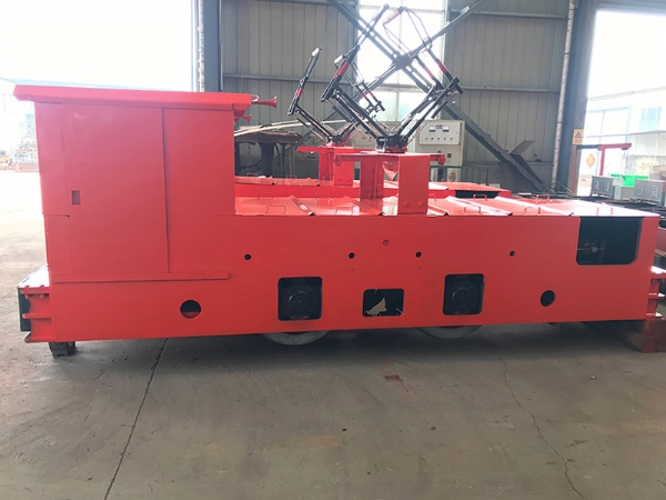 7噸架線電機(jī)車-7